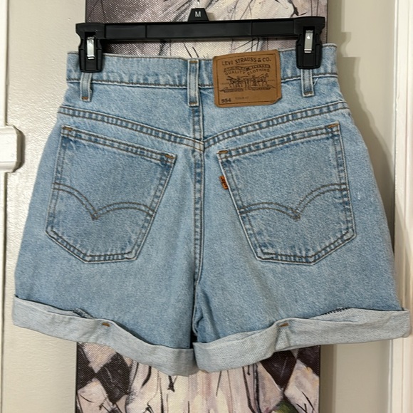 Vintage women’s Levi’s orange tab high waisted 954 jean shorts size 5 - Picture 3 of 7